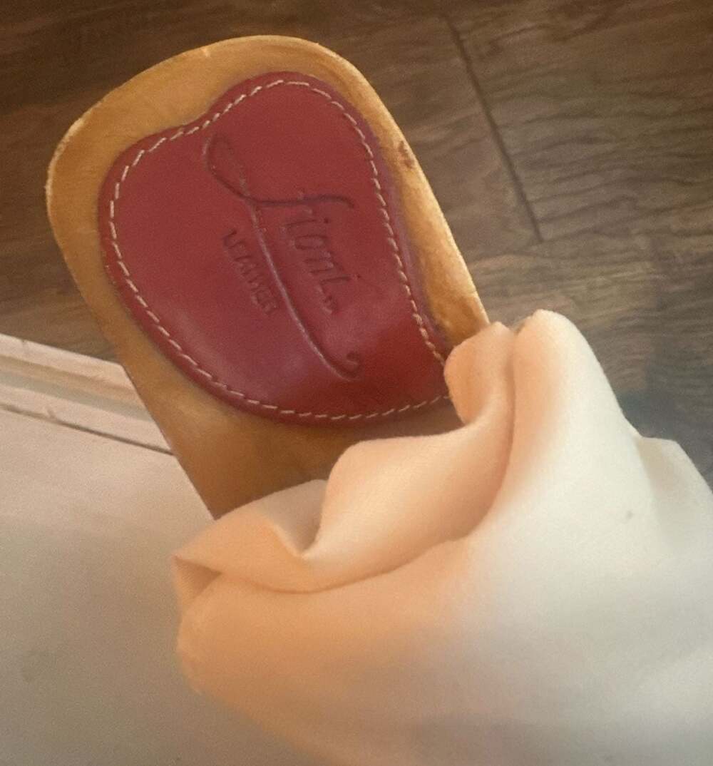 Fioni Vintage Red Leather Laser Cut Wooden Platform Clogs Size 6.5 - Picture 3 of 4